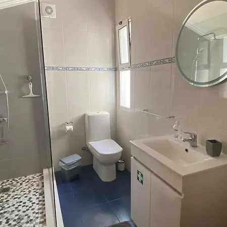 Mountain And Ocean View 4*